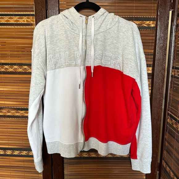 Tommy Hilfiger Sweaters - 🌟3/$20🌟 Tommy Hilfiger sport zipper hoodie size XL